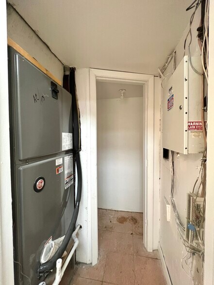 More Photos Of 4908 SW 8th St, Miami Medical For Lease