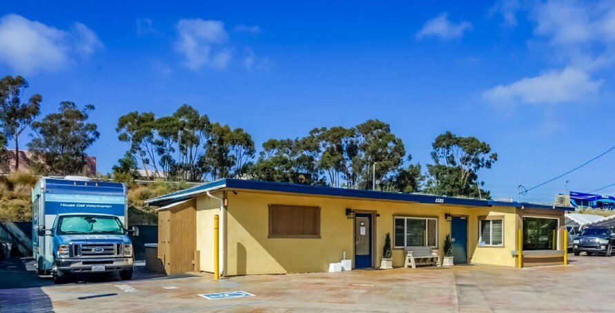 More Photos Of 2525 S Vista Way, Oceanside Office For Lease
