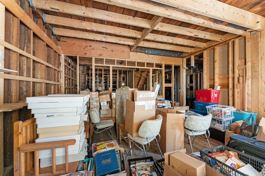 More Photos Of 18 Central St, Brookfield Office Residential For Sale