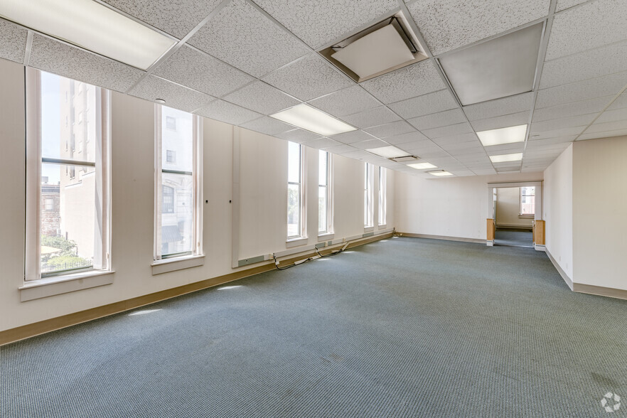 More Photos Of 348 N Burdick St, Kalamazoo Medical For Lease