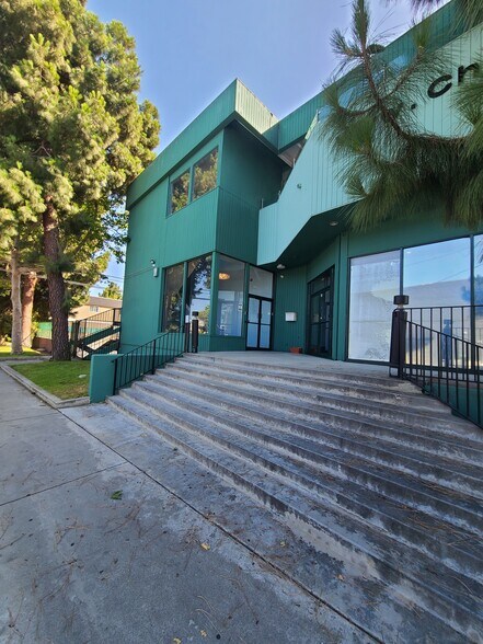 More Photos Of 2929 Washington Blvd, Marina Del Rey Loft Creative Space For Lease
