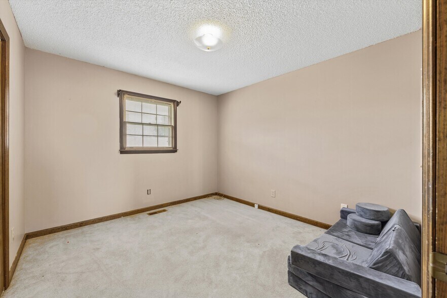 More Photos Of 11733 Highway 231 N, Meridianville Office For Sale