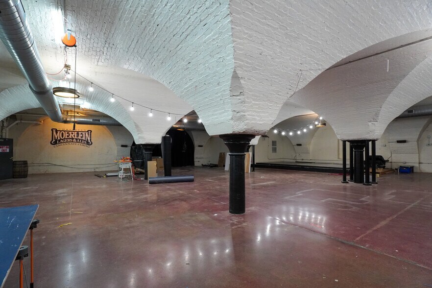 More Photos Of 1612-1616 Moore St, Cincinnati Manufacturing For Sale