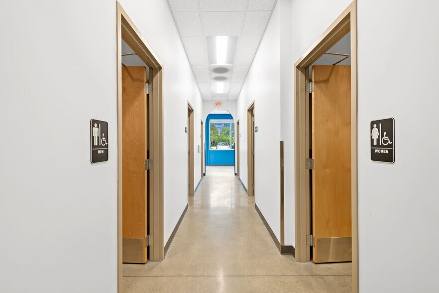 More Photos Of 7742 W McNab Rd, North Lauderdale Storefront For Lease