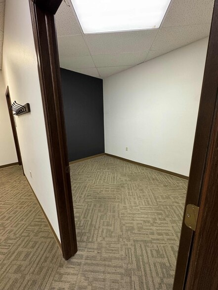 More Photos Of 115-159 Marion Blvd, Marion General Retail For Lease