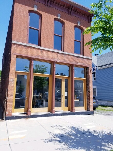 Primary Photo Of 577 Niagara St, Buffalo Storefront Retail Office For Sale
