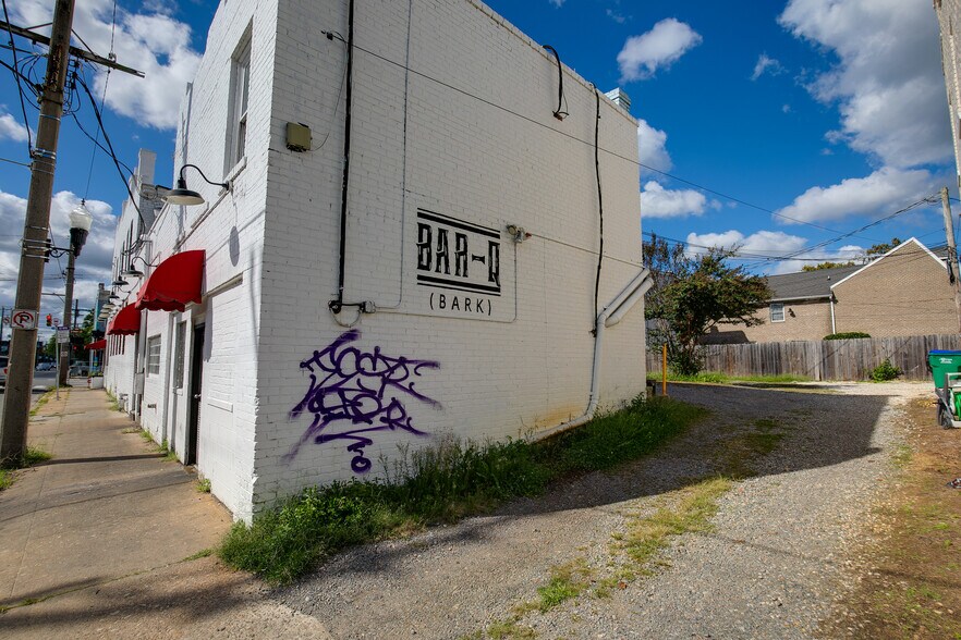 More Photos Of 2600 W Main St, Richmond Storefront Retail Residential For Sale