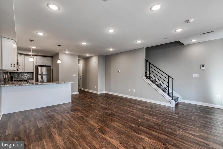 More Photos Of 1316 S Broad St, Philadelphia Apartments For Sale