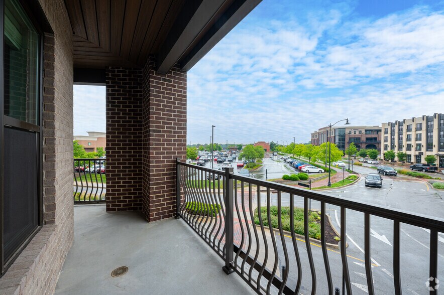 More Photos Of 1155 S Rangeline Rd, Carmel Apartments For Lease