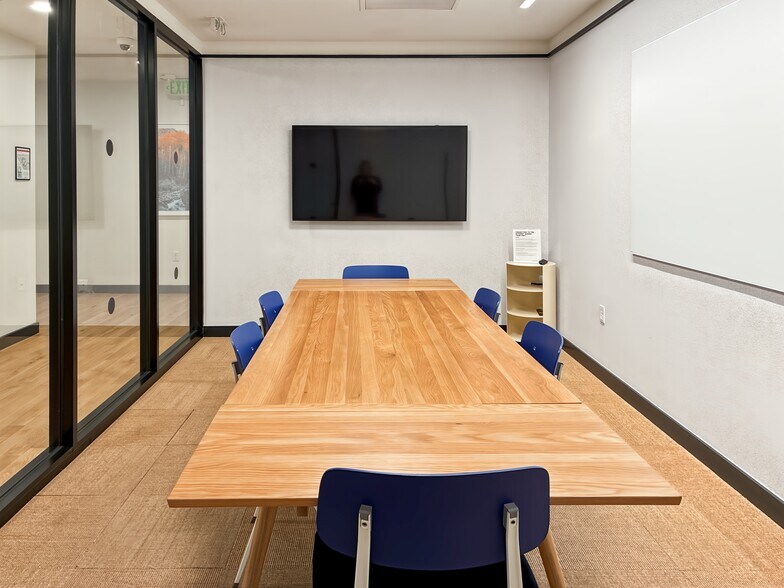 More Photos Of 1560 Broadway, Denver Coworking Space