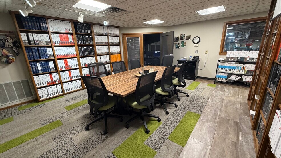 More Photos Of 5201 S 19th St, Lincoln Warehouse For Sale