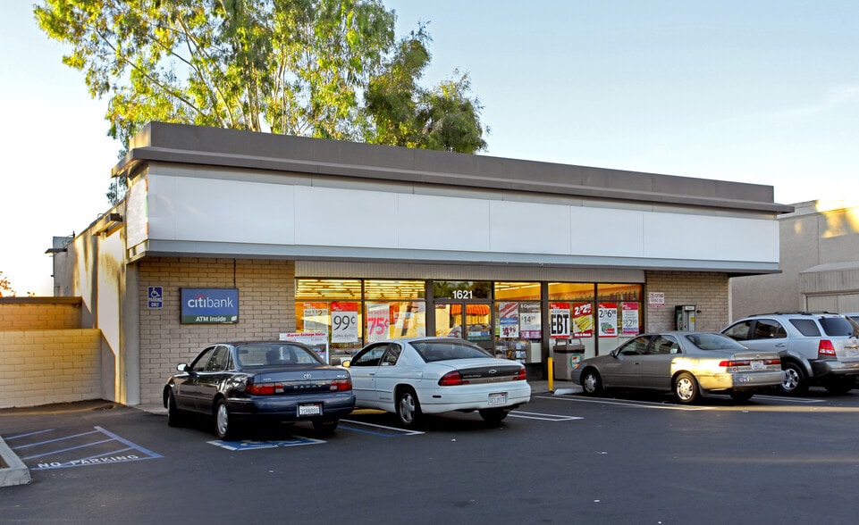 Primary Photo Of 1621 N Placentia Ave, Fullerton Convenience Store For Lease
