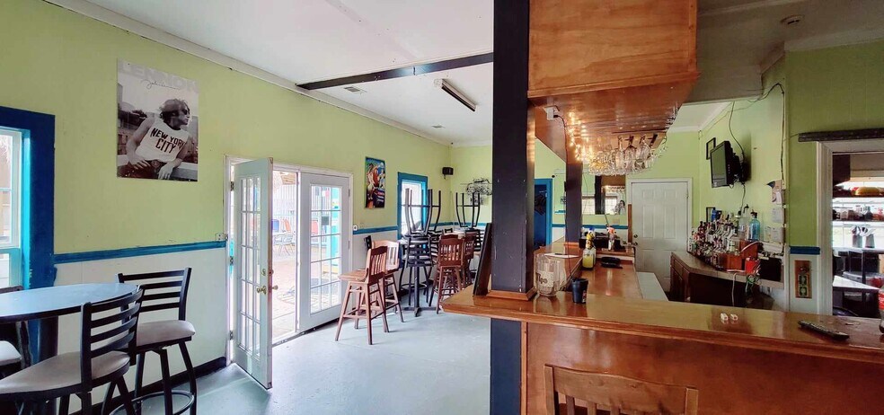 More Photos Of 820 Bass Dr, Santee Freestanding For Sale