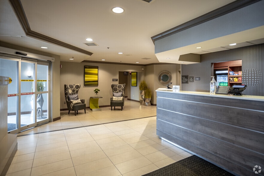 More Photos Of 1308 Freedom Rd, Cranberry Township Hotel For Sale