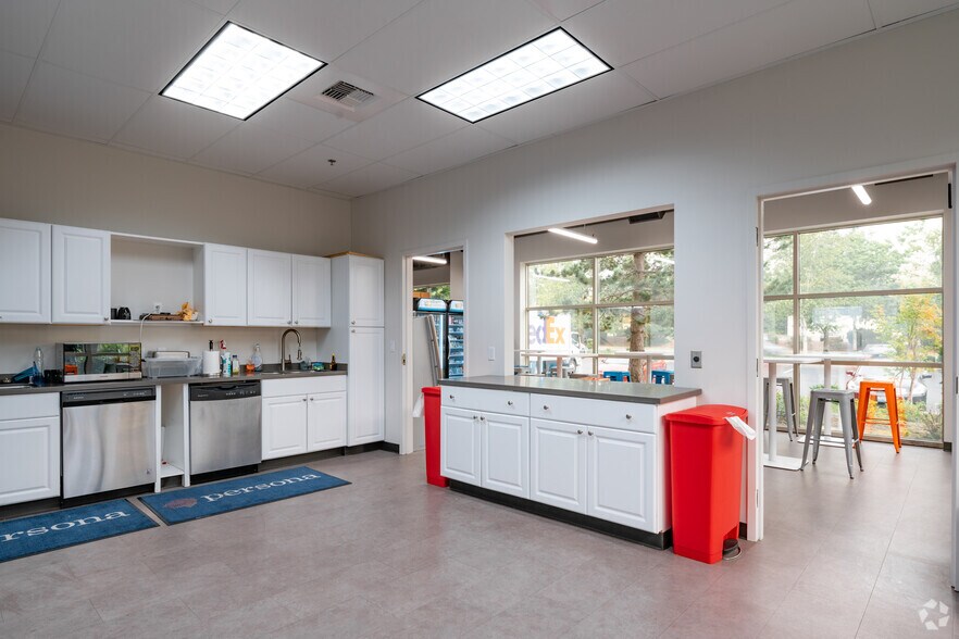 More Photos Of 35131 SE Douglas St, Snoqualmie Office For Sale