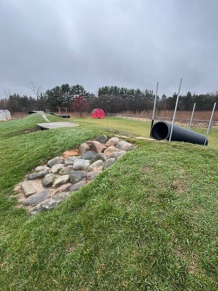 More Photos Of 120 W Willis Rd, Saline Specialty For Sale