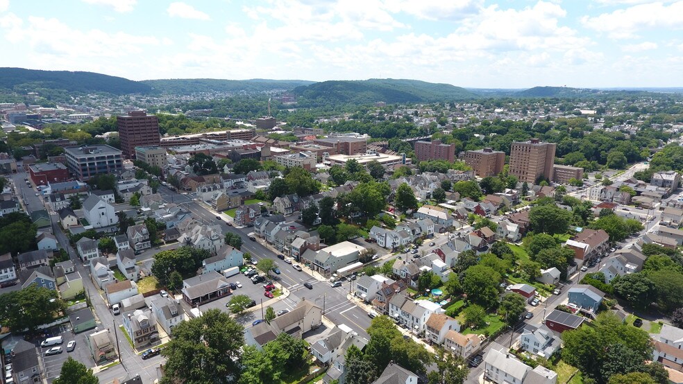 More Photos Of 746 N New St, Bethlehem Auto Repair For Sale