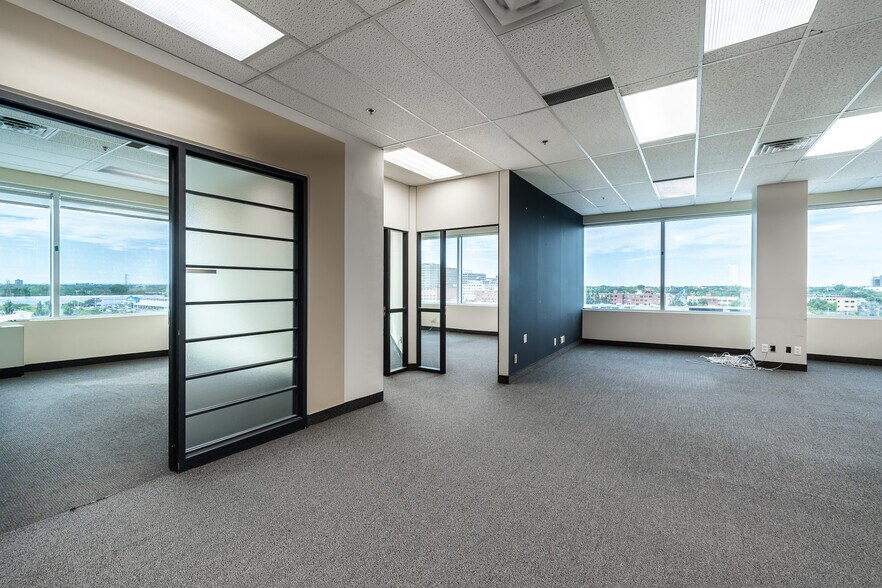 More Photos Of 9001 Boul De L'acadie, Montréal Office For Lease
