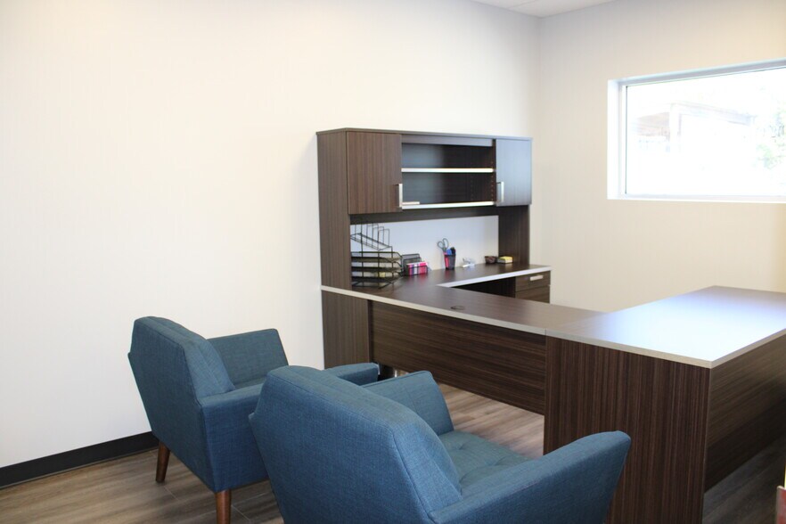 More Photos Of 6456 Cunningham Rd, Houston Industrial For Lease