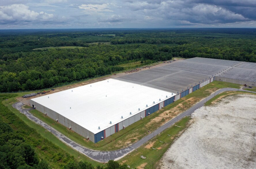 More Photos Of 101 Michelin Dr, Laurens Distribution For Sale