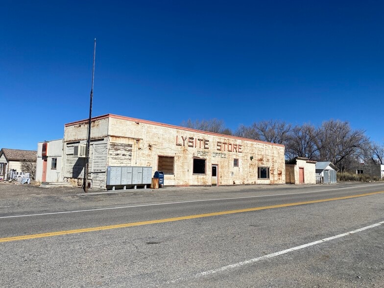 More Photos Of 25 Fremont St, Lysite General Retail For Sale