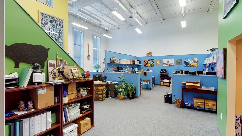 More Photos Of 3539 Clipper Mill Rd, Baltimore Warehouse For Sale