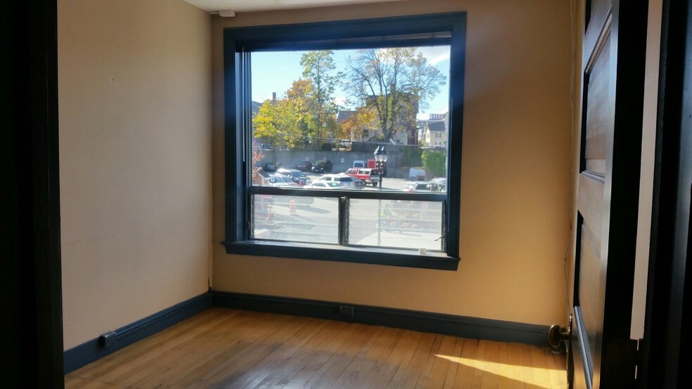 More Photos Of 31 S Main St, Concord General Retail For Sale