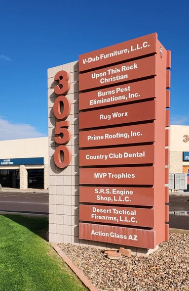 More Photos Of 3050 S Country Club Dr, Mesa Showroom For Lease