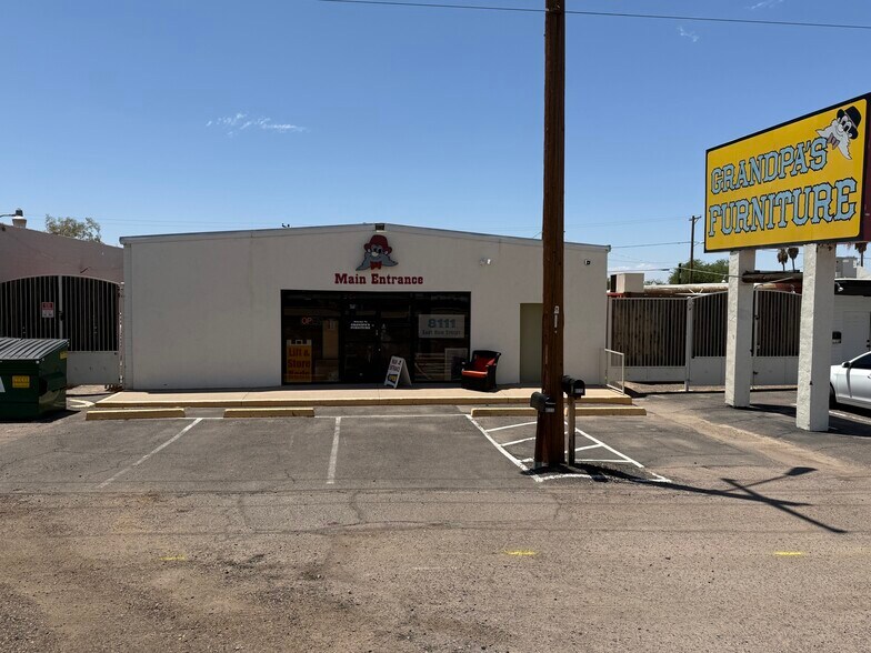 More Photos Of 8111 E Apache Trl, Mesa Freestanding For Sale