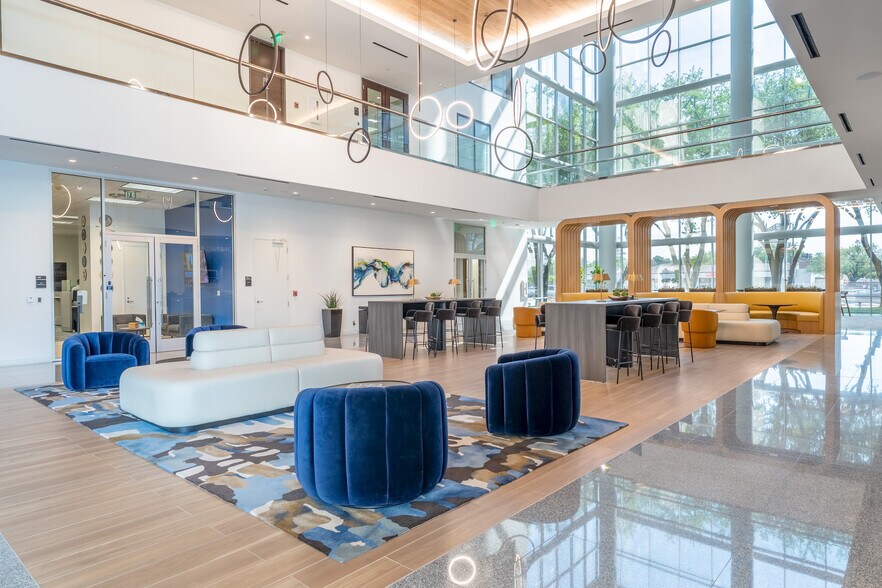 More Photos Of 14643 N Dallas Pky, Dallas Office For Lease