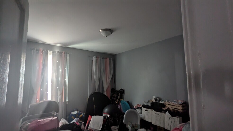 More Photos Of 15-17 Emmett St, Providence Apartments For Sale