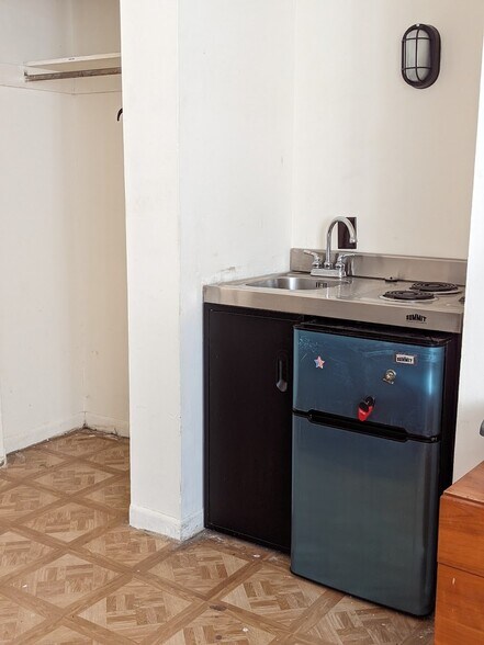 More Photos Of 1019 James St, Syracuse Apartments For Sale