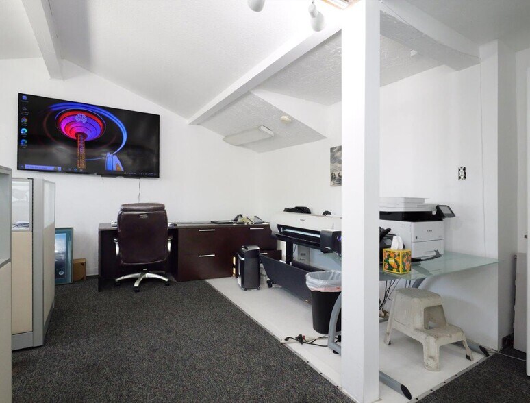 More Photos Of 22118 Avalon Blvd, Carson Medical For Sale