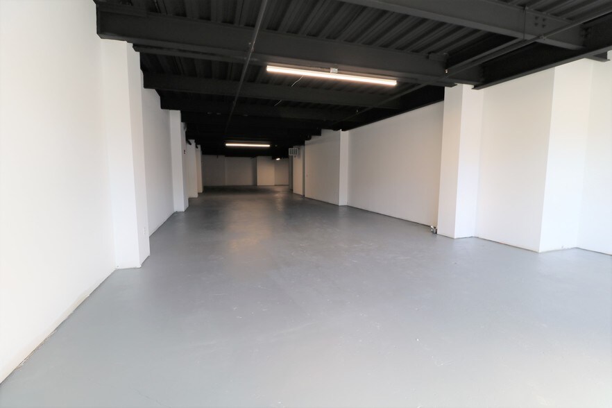 More Photos Of 686 Main Ave, Passaic Storefront For Lease