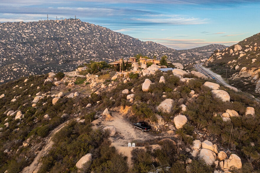 More Photos Of 15348 Running Deer Trl, Poway Manufactured Housing Mobile Home Park For Sale