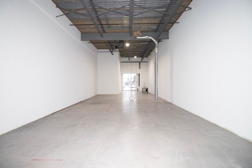 More Photos Of 7337 Macleod Trl S, Calgary Unknown For Lease