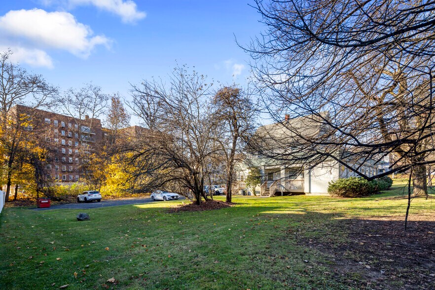 More Photos Of 295 W Route 59, Spring Valley Office Residential For Sale