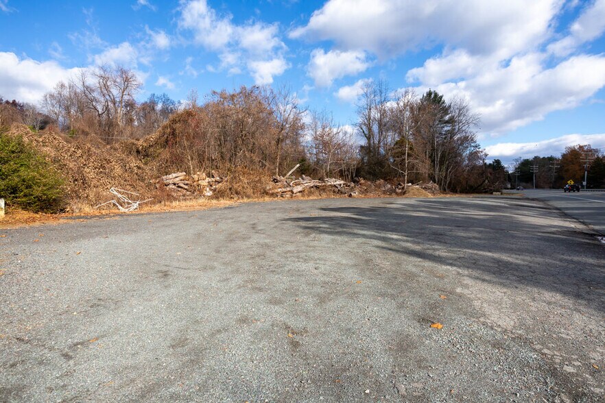 More Photos Of 2845 Ivy Rd, Charlottesville Service For Sale