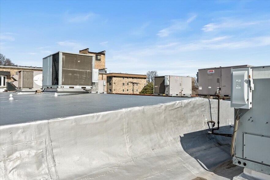 More Photos Of 7321 Madison St, Forest Park Restaurant For Sale