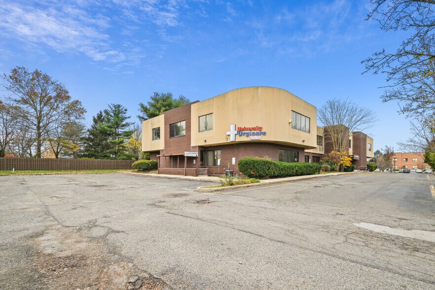 More Photos Of 1553 State Route 27, Somerset Office For Sale