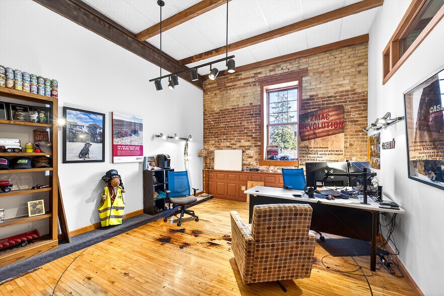 More Photos Of 510 College Ave, Racine Storefront Retail Office For Sale