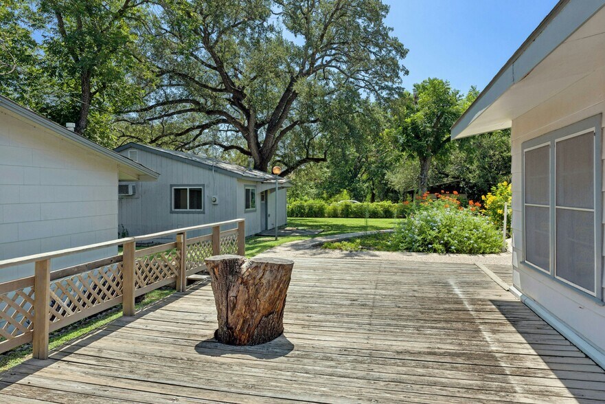 More Photos Of 6401 Menchaca Rd, Austin Flex For Sale