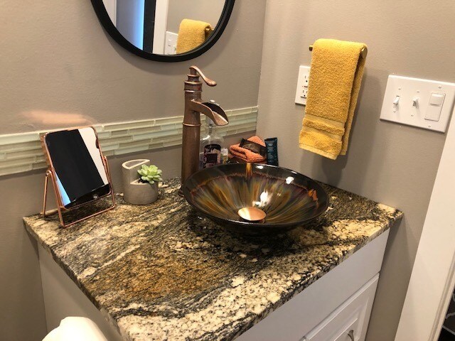 More Photos Of 314 4th St, Riverdale Hotel For Sale