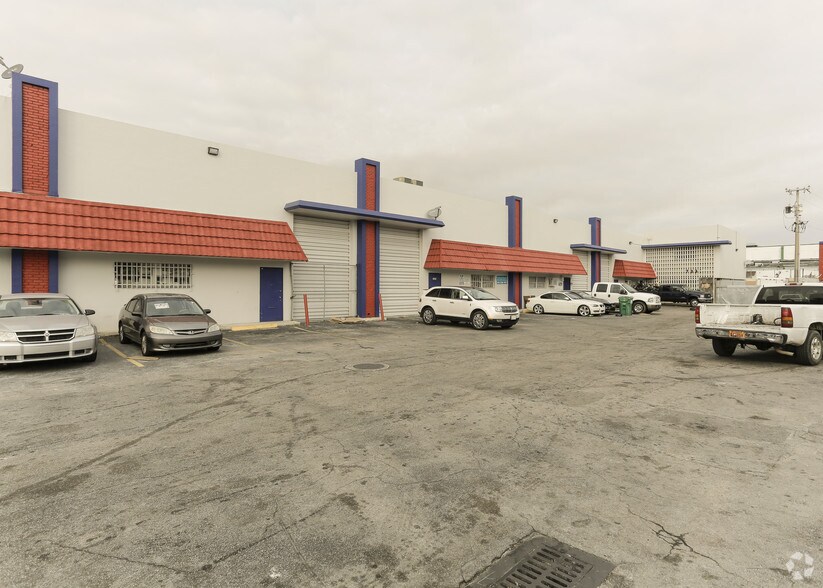 More Photos Of 7315-7335 NW 32nd Ave, Miami Warehouse For Lease