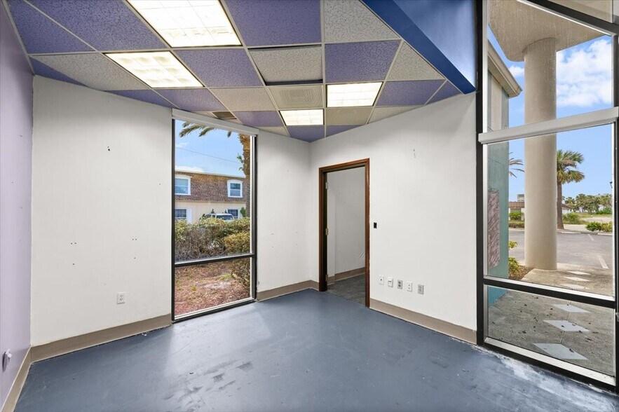 More Photos Of 128 E Granada Blvd, Ormond Beach Medical For Sale