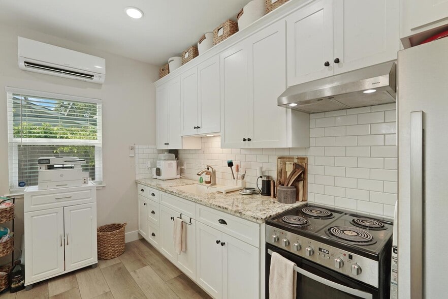 More Photos Of 595 E Augusta St, Woodbridge Apartments For Sale