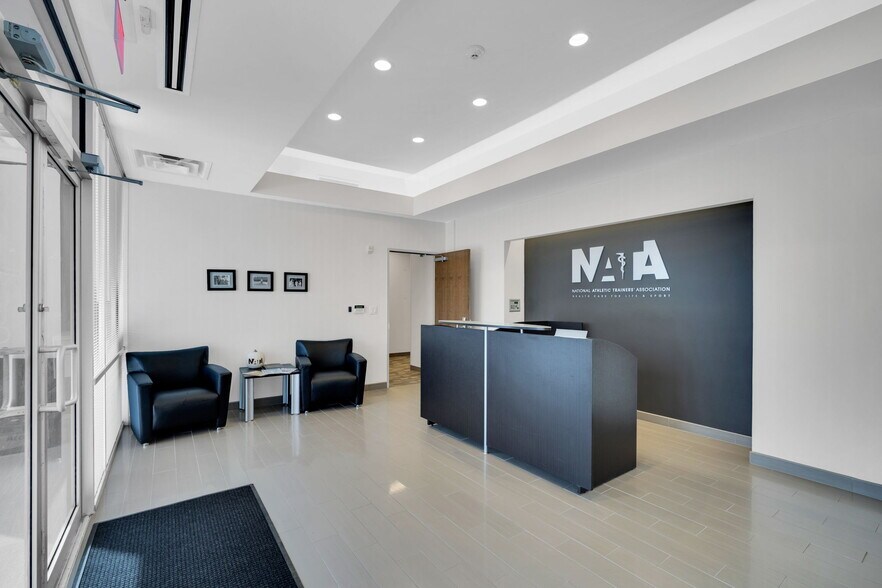 More Photos Of 1620 Valwood Pky, Carrollton Research And Development For Sale