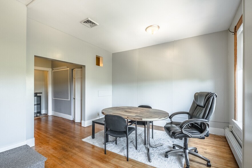 More Photos Of 1-5 Bicentennial Sq, Concord Storefront Retail Office For Lease