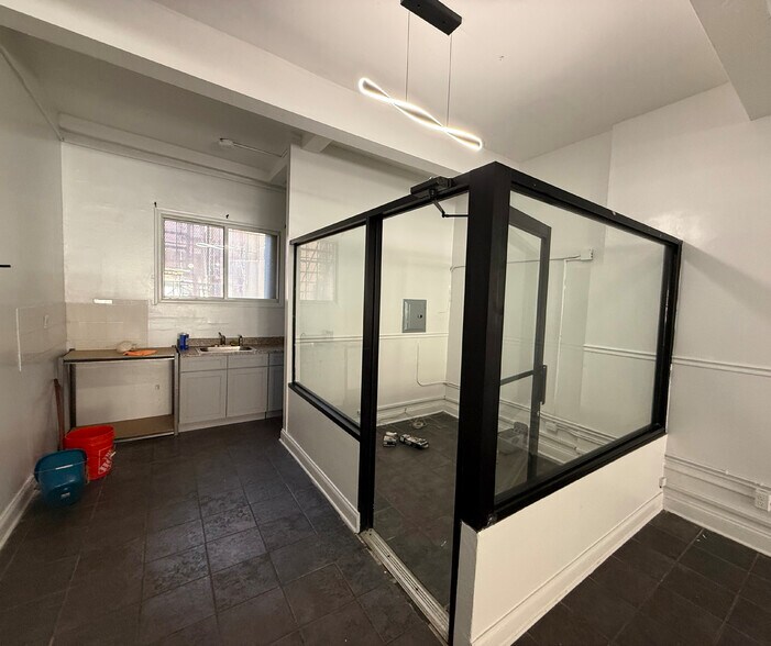 More Photos Of 1790 Flatbush Ave, Brooklyn Storefront For Lease