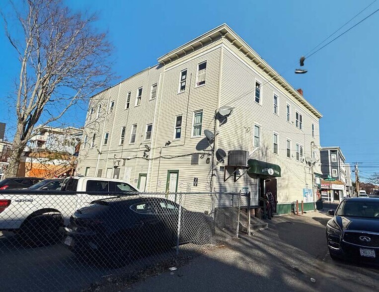 More Photos Of 159 S Union St, Lawrence Apartments For Sale